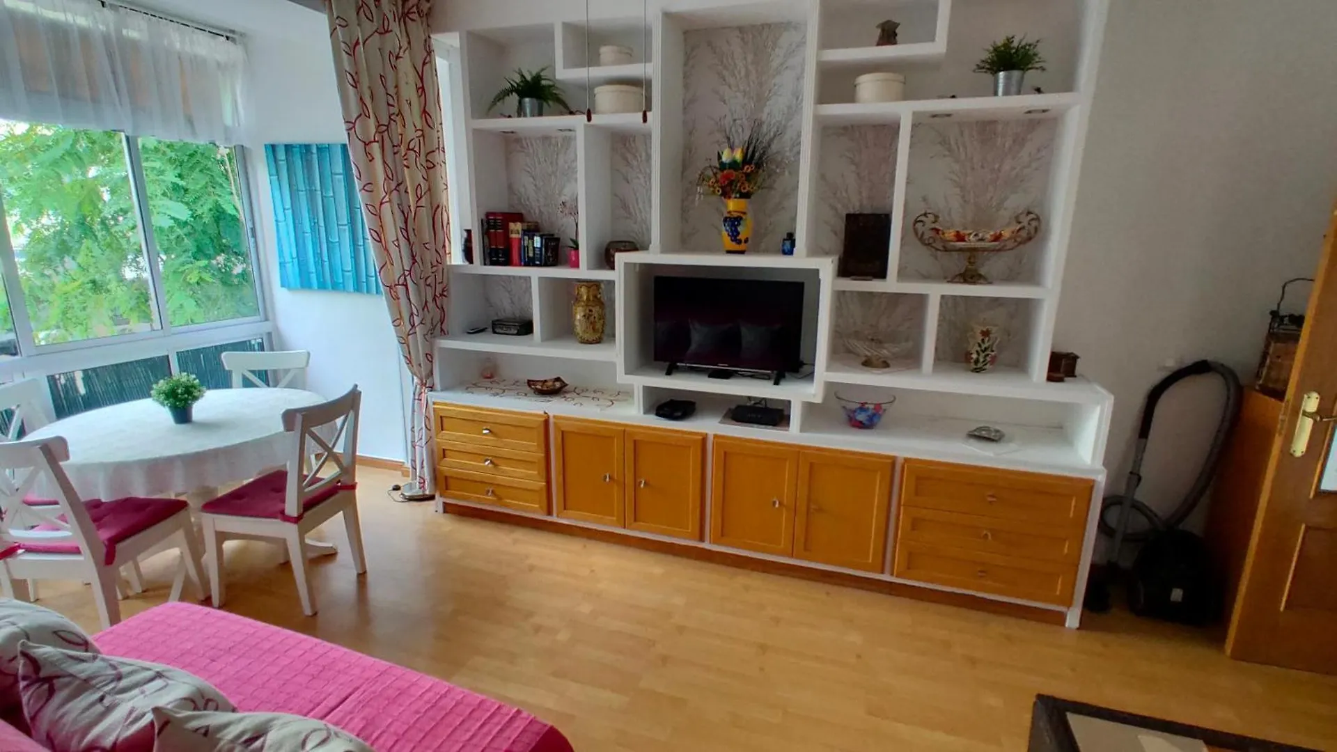 Apartment Piso 3 Dormitorios Centro De Torremolinos 11349