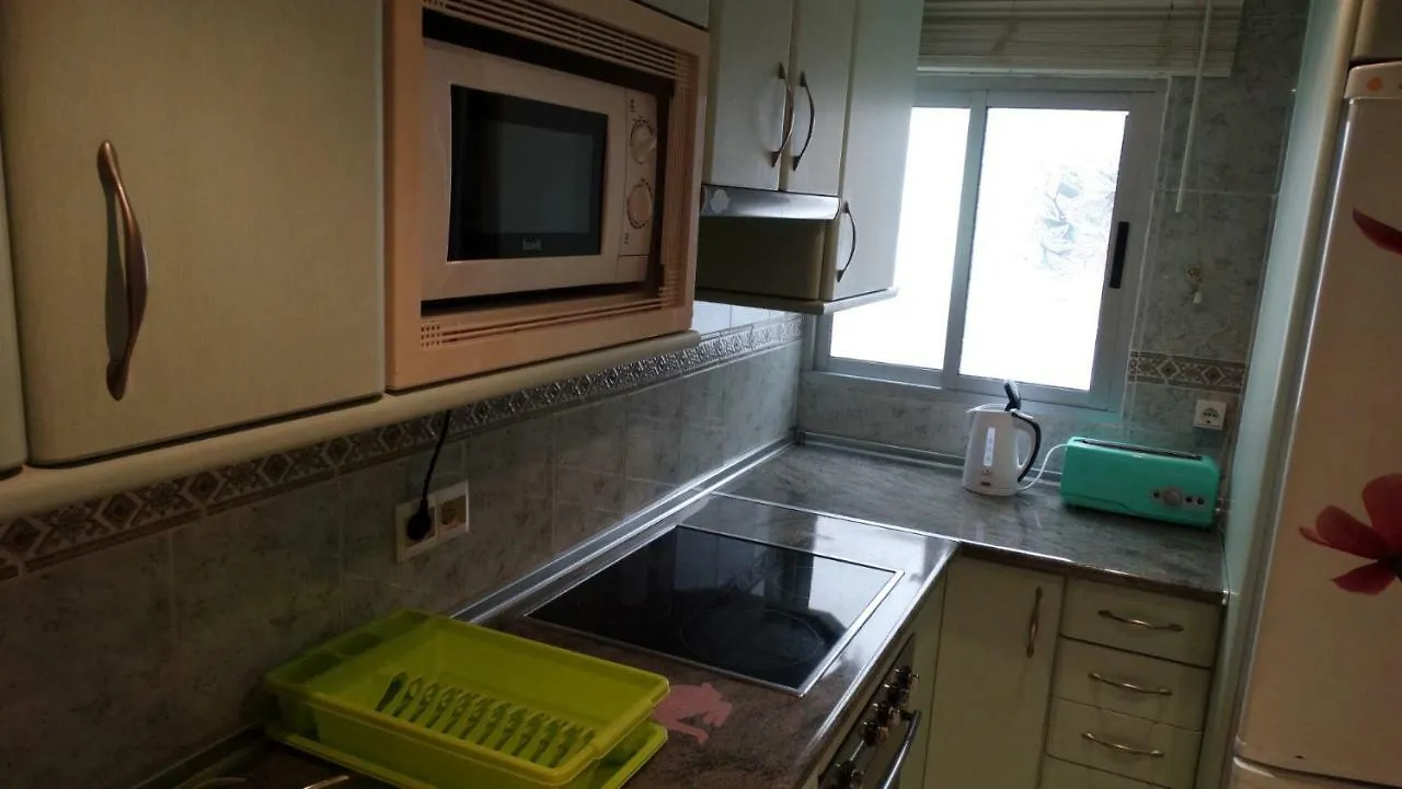 Apartment Piso 3 Dormitorios Centro De Torremolinos 11349